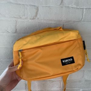 Igloo Insulated Yellow Fanny pack Hip Bag Travel camping